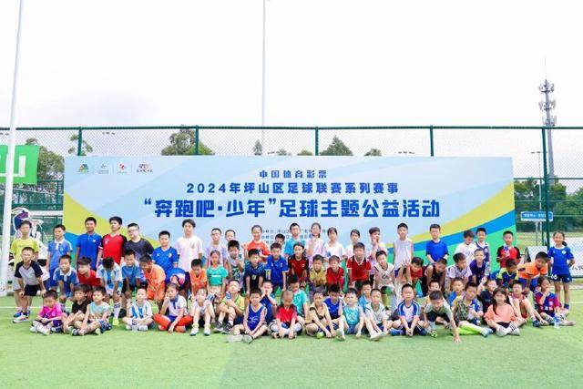 自由身离队！27岁中卫科纳特与利物浦的五年旅程与未来展望